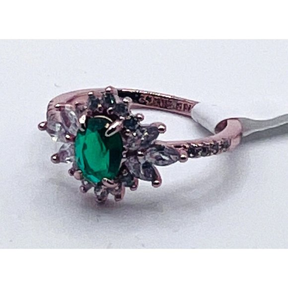 Ring Bomb Party Ring, NWOT, Size 7 - Picture 2 of 3